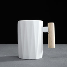 Load image into Gallery viewer, ceramic coffee mug with lid and spoon tazas de ceramica creativas tumblers coffe mugs tea milk cup office home leisure cafe cup
